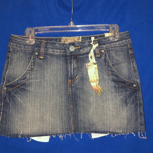 American Rag - Picture 2 of 3